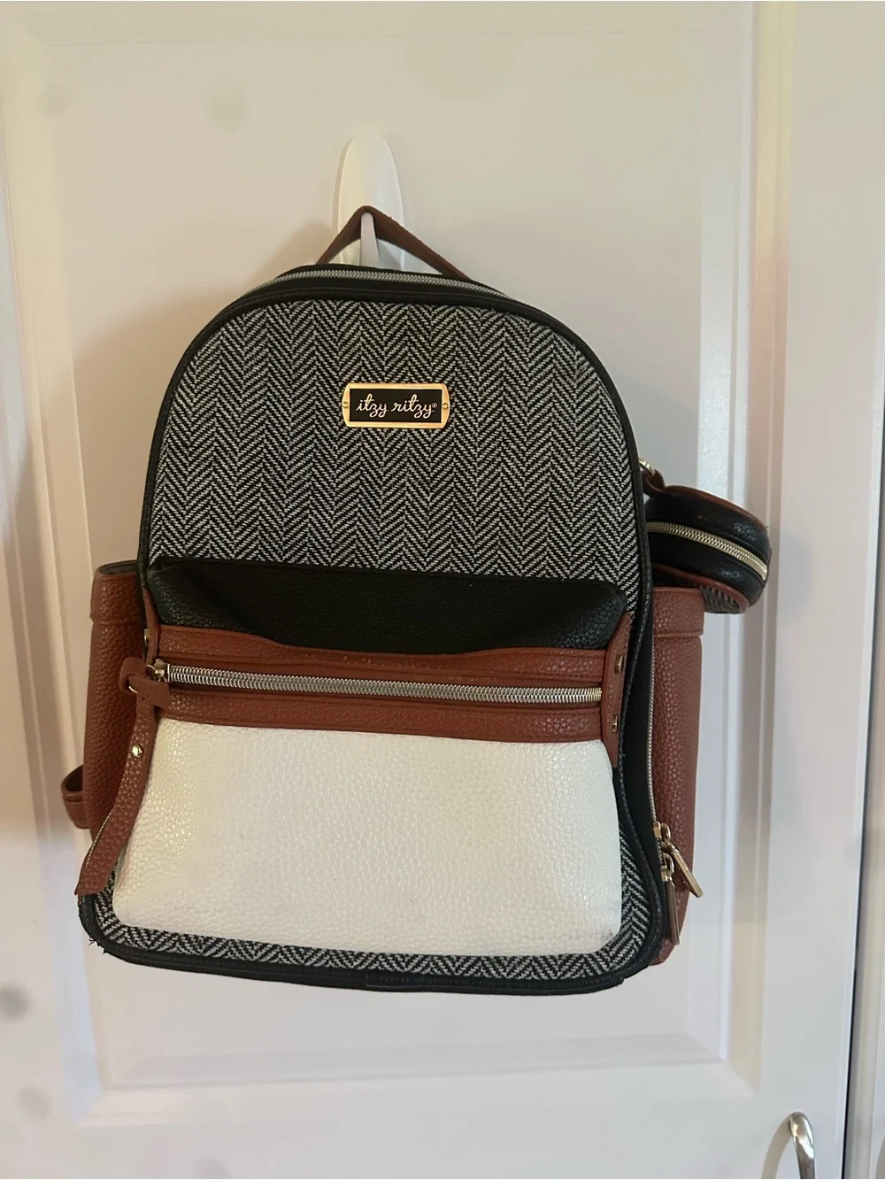 Itzy Ritzy Black, Brown & White Herringbone Mini Backpack